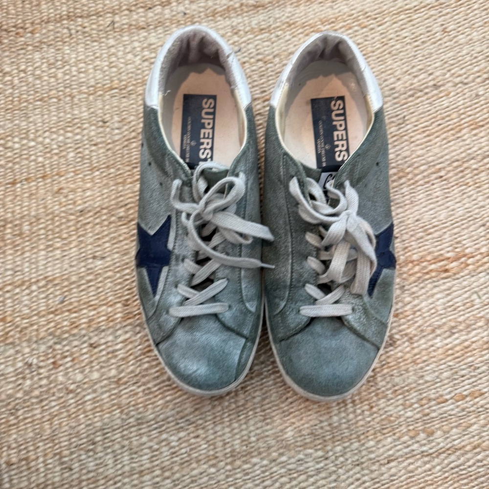 Golden Goose Sneakers - Picture 2 of 8